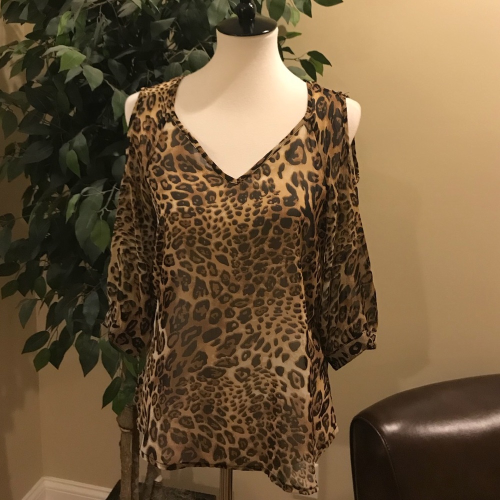 EUC Wet Seal Leopard Print Cold Shoulder Top Small